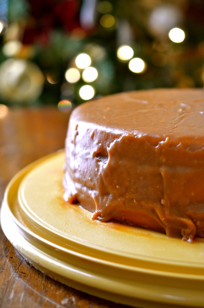 You are currently viewing Old-Fashioned Caramel Cake