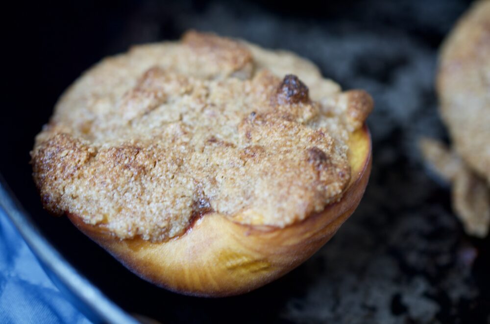 Almond Crusted Baked Peaches 